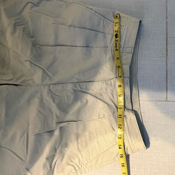 GAP Women's Khaki Elastic Waist Pleated Trousers - size 8 - Picture 4 of 14